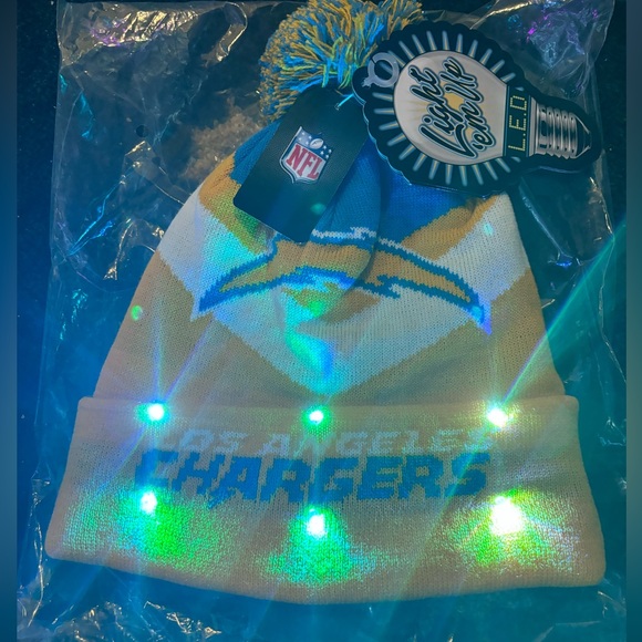 NFL LOS ANGELES CHARGES LIGHTUP LED BEANIE - Picture 2 of 2
